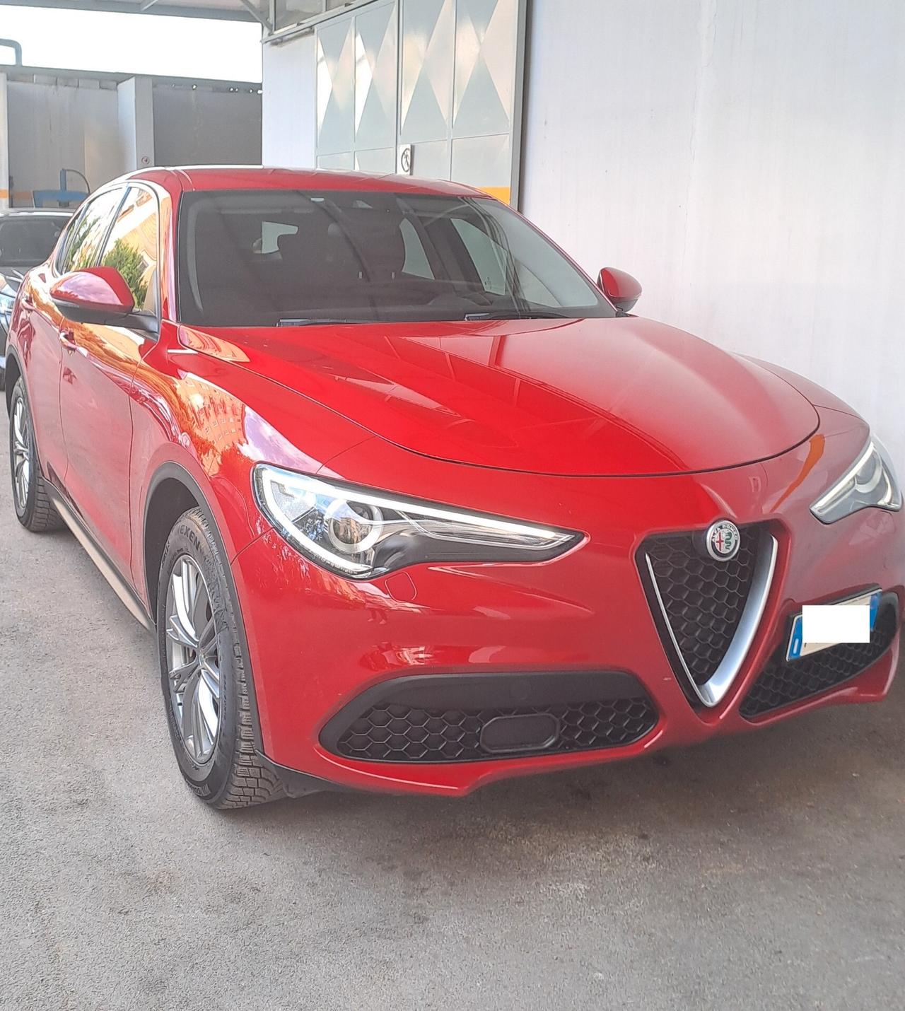 Alfa Romeo Stelvio 2.2 Turbodiesel 160 CV AT8 RWD
