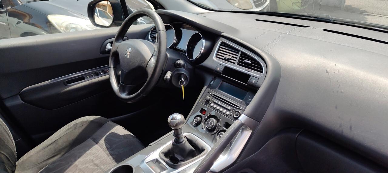Peugeot 3008 1.6 HDi 110CV Outdoor