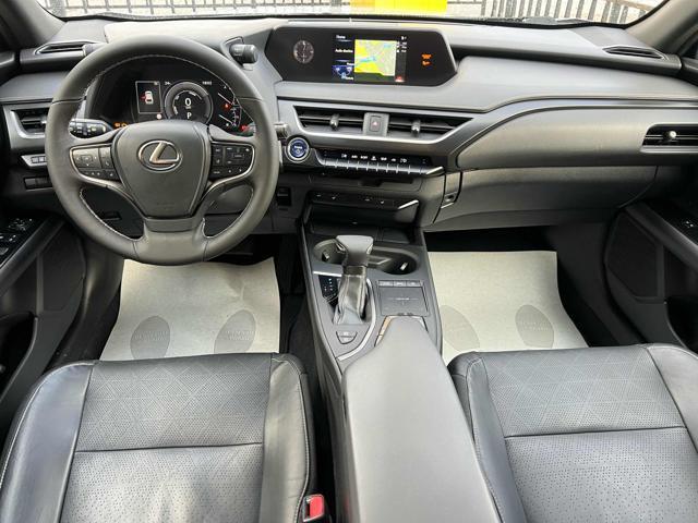 LEXUS UX 250h UX Hybrid Premium UniPro KmCertif
