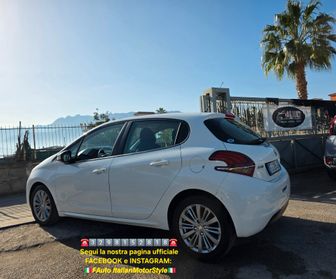 Peugeot 208 BlueHDi 100 5 porte Allure