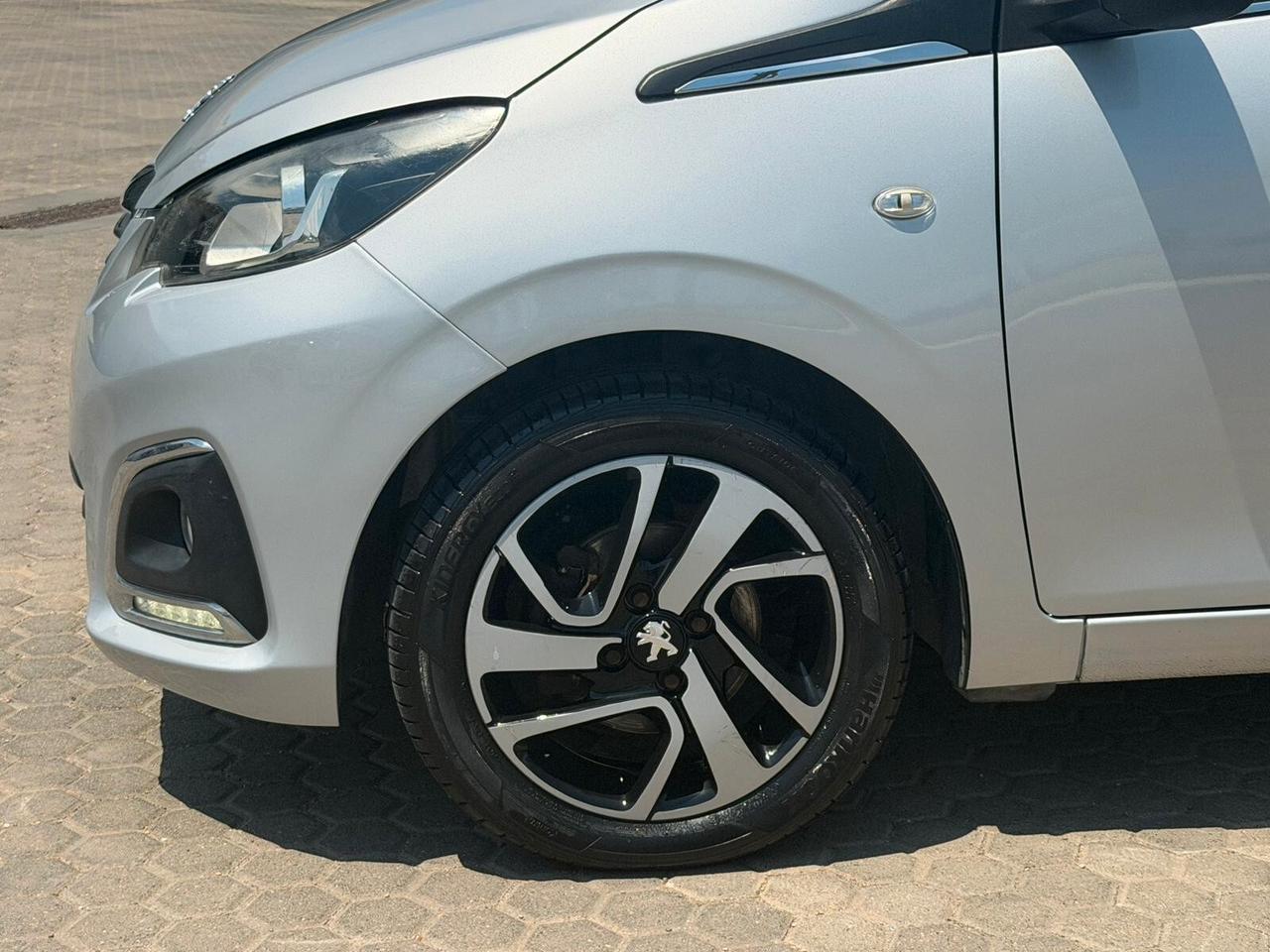 Peugeot 108 VTi 72 S&S 3 porte Allure