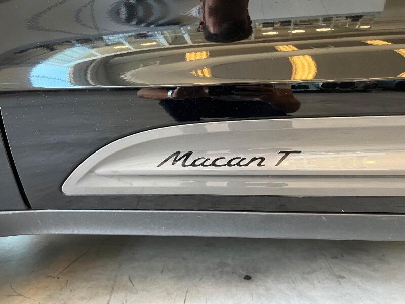 PORSCHE Macan 2.0 T