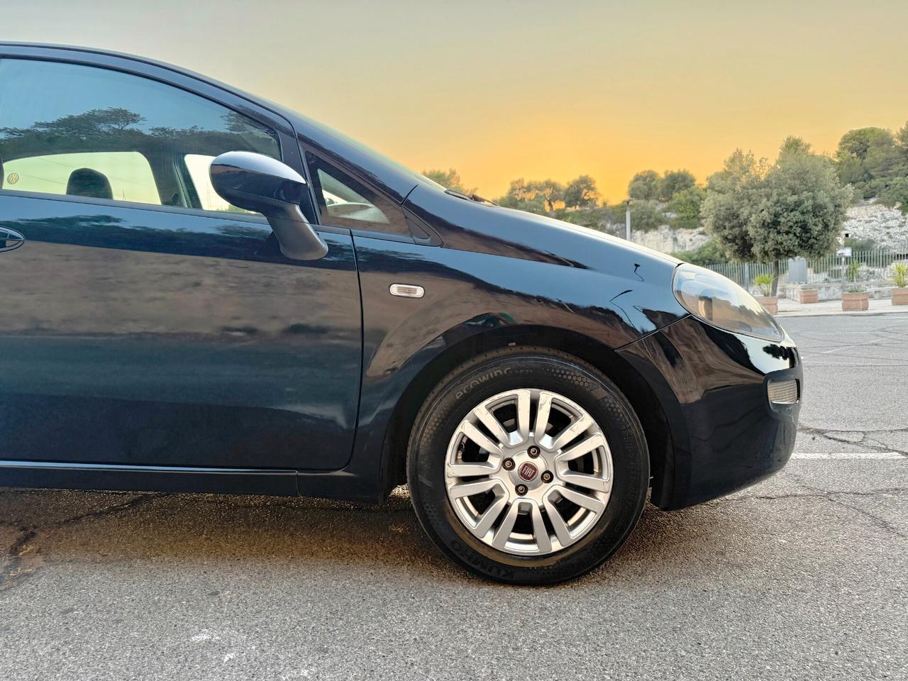 Fiat Punto LOUNGE/1.3 MJT 75 CV/SOLO 129000 KM