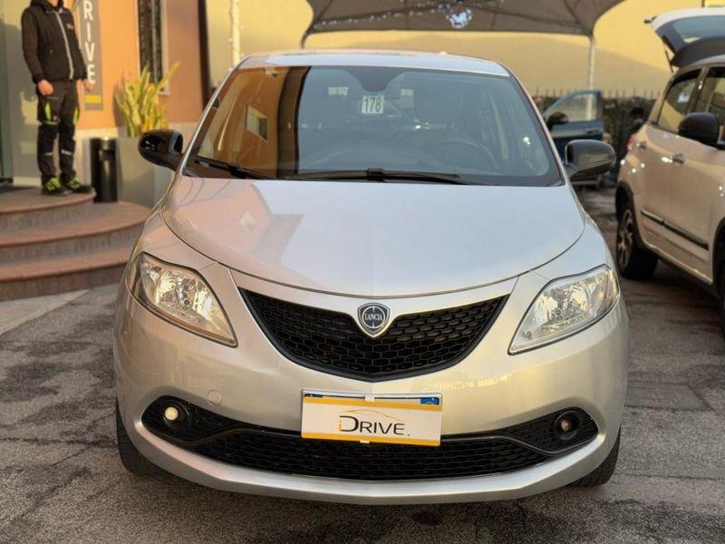 Lancia Ypsilon 1.0 FireFly Hybrid GOLD.+ GPL
