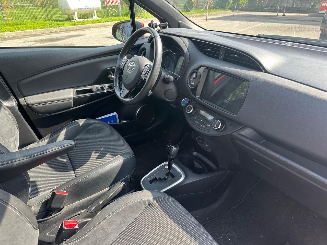 Toyota Yaris Style 1.5 VVT-i HEV