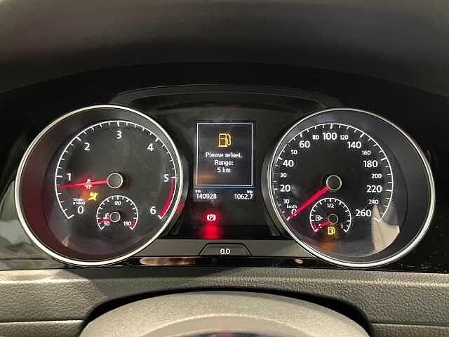 Volkswagen Golf 7ª serie 1.6TDI 115CV Sport R-Line - NEOPATENTATI