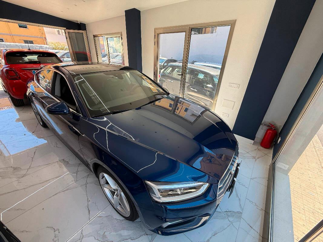 Audi A5 AUDI A5 40 2.0 tdi Business Sport 190cv s-tronic