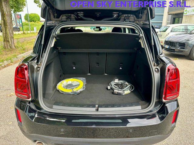MINI Countryman 1.5 CooperALL4 ADATTA PER NEOPATENTATI