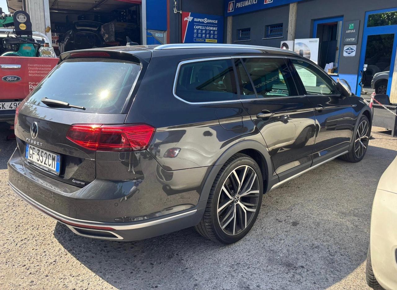 Volkswagen Passat Variant 2.0 TDI SCR 200 CV 4MOTION DSG Executive