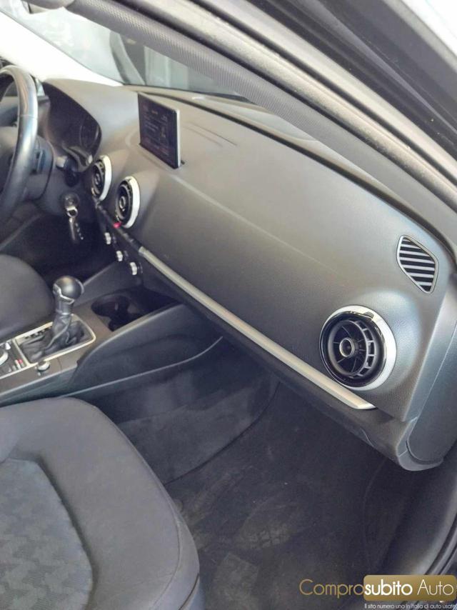 AUDI A3 1.6 TDI clean diesel S tronic Attraction