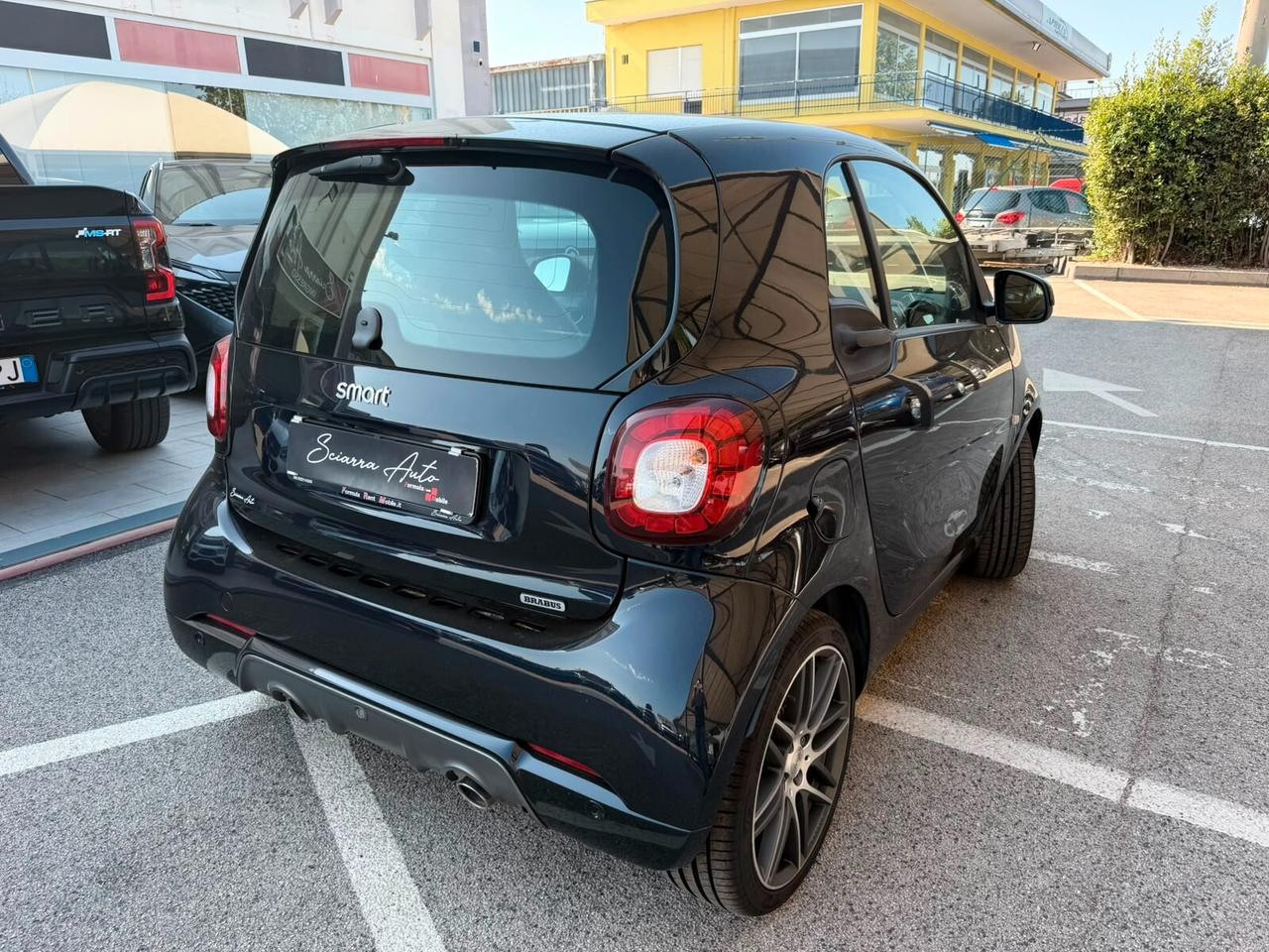 Smart ForTwo BRABUS 0.9 Turbo twinamic XCLUSIVE