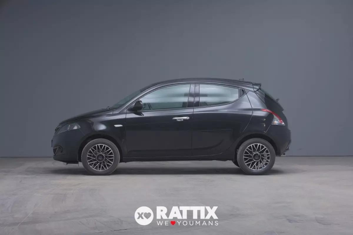 Lancia Ypsilon 1.0 Firefly Hybrid 70CV Platino