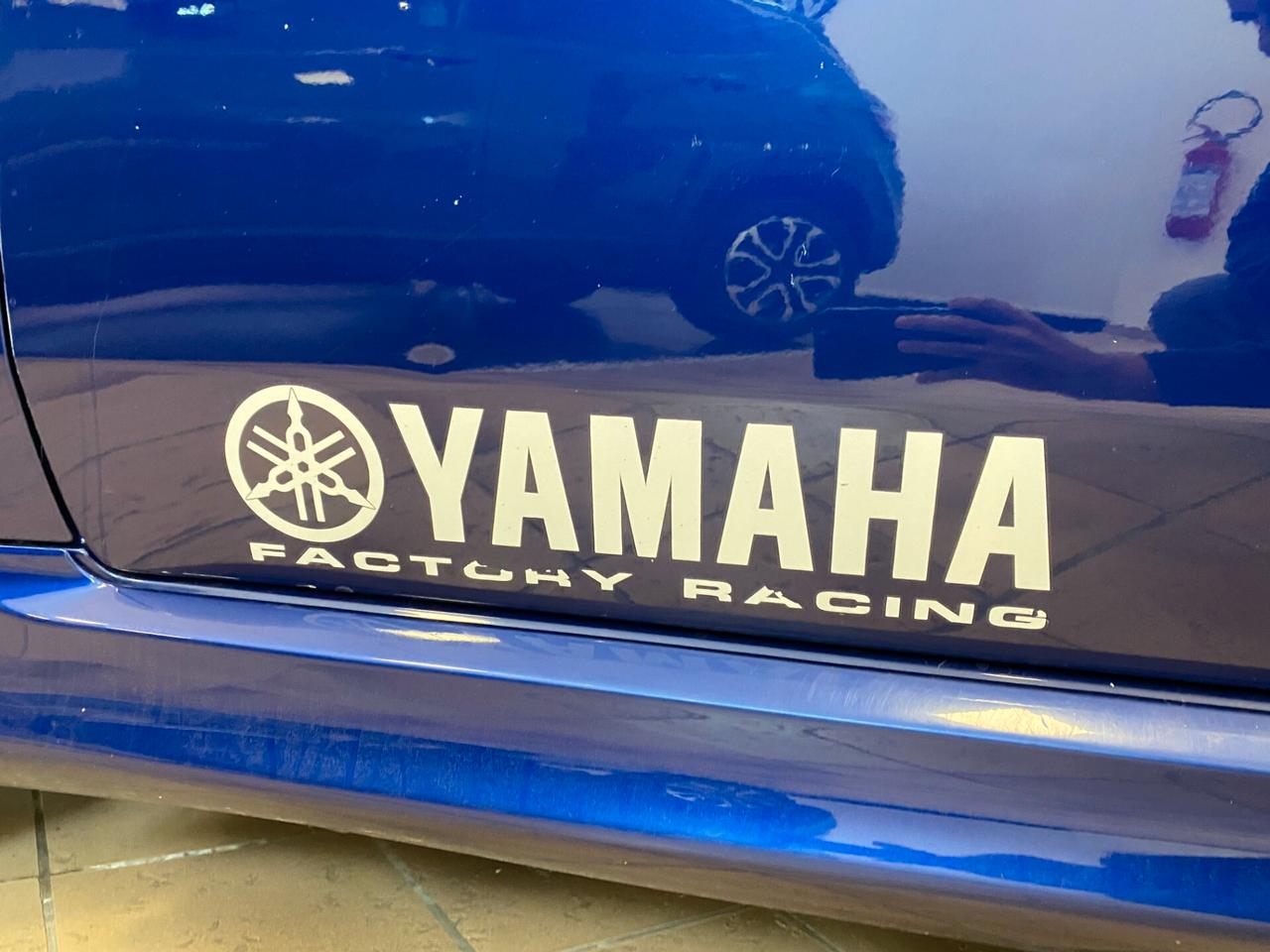 Abarth 595 1.4 Turbo T-Jet 165 CV Monster Energy Yamaha