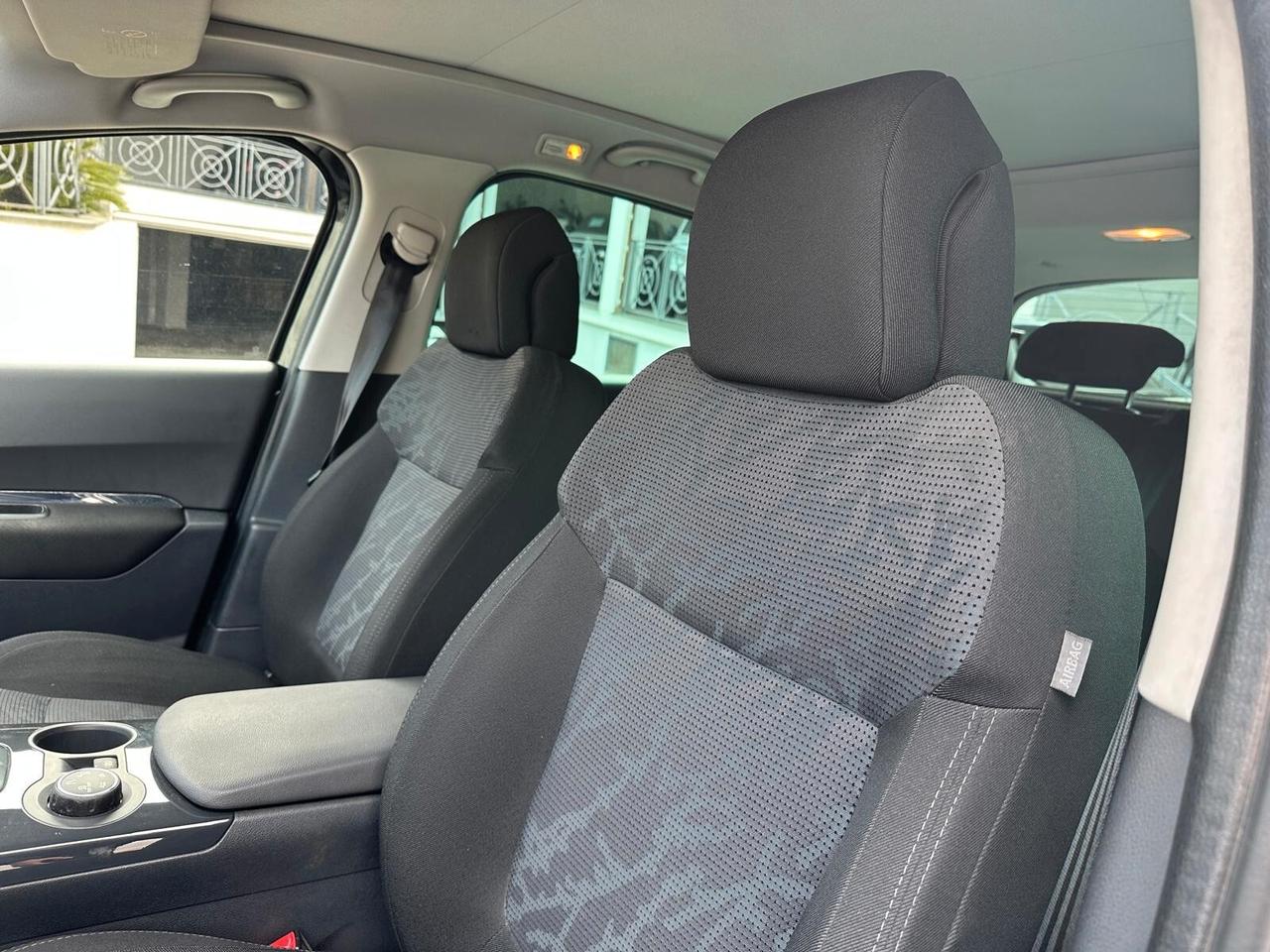 Peugeot 3008 1.6 HDi 110CV cambio robotizzato Premium