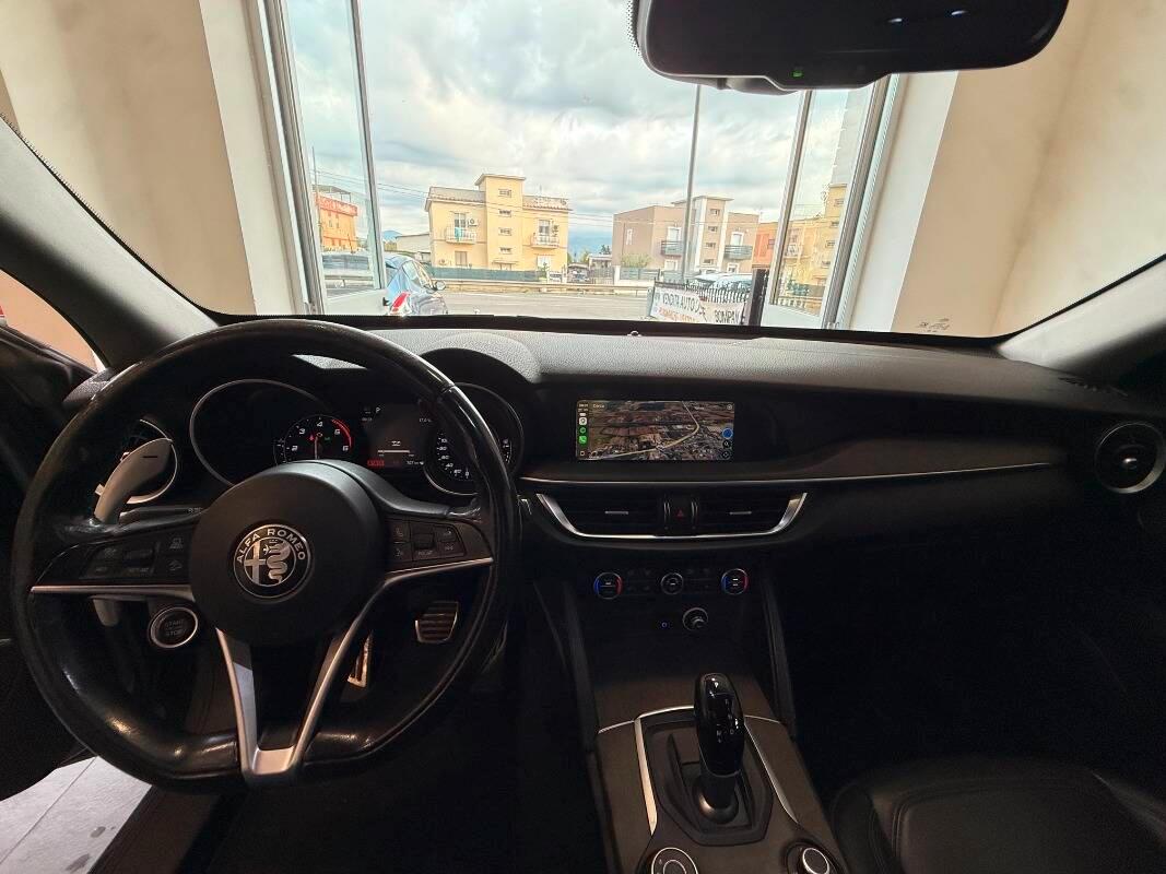 Alfa Romeo Stelvio 2.2 t Business Q4 210cv auto