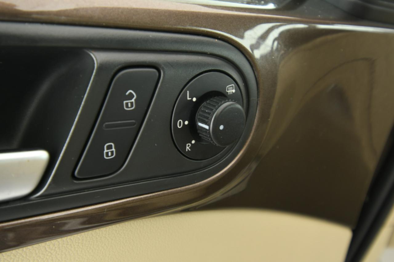 VOLKSWAGEN Maggiolino Cabrio 2.0 tdi Sport 140cv dsg PELLE+LED+C18"