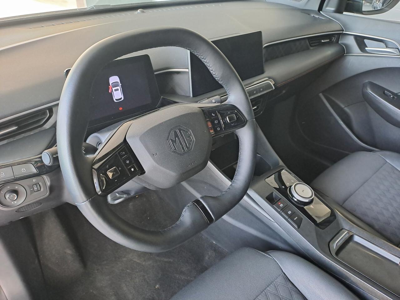 MG3 1.5 Hybrid+ Luxury km 23572 garanzia 7 Anni