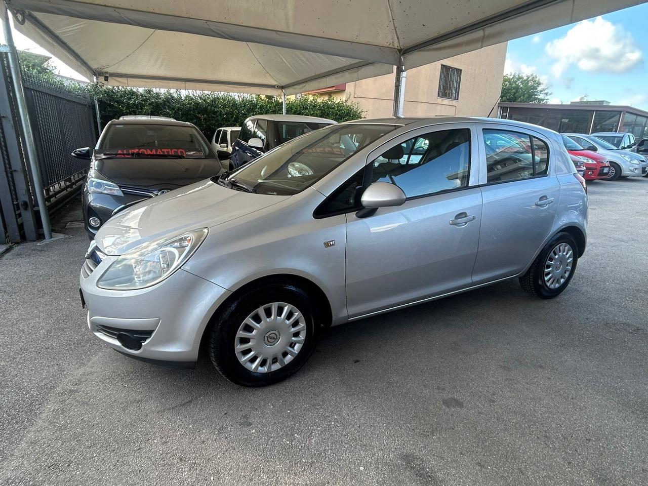 Opel Corsa 1.0 12V 5 porte Enjoy