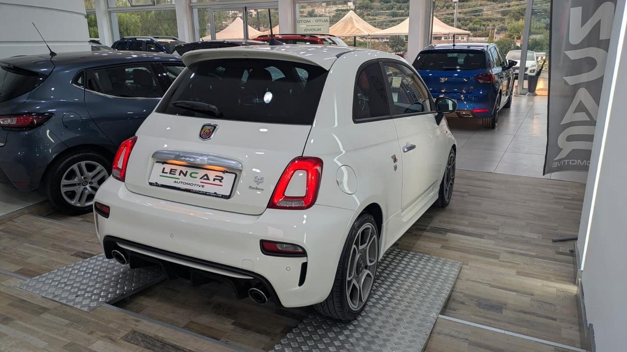 Abarth 595 1.4 Turbo T-Jet 165 CV Turismo