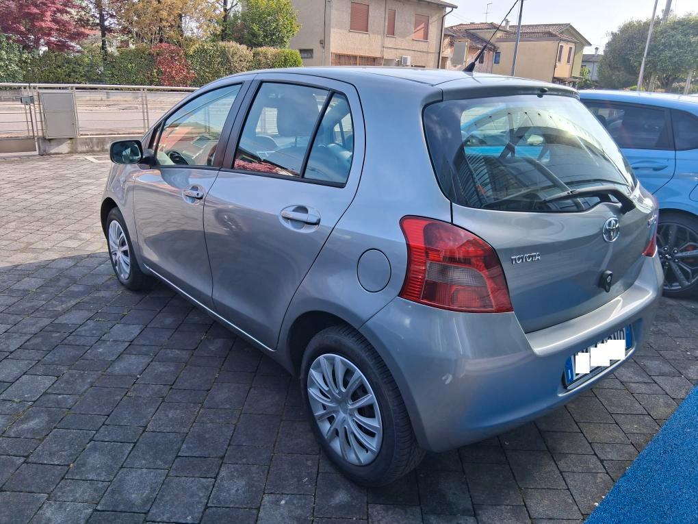 Toyota Yaris 1.0 BENZINA IDONEA NEOPATENTATI, UNICO PROPRIETARIO
