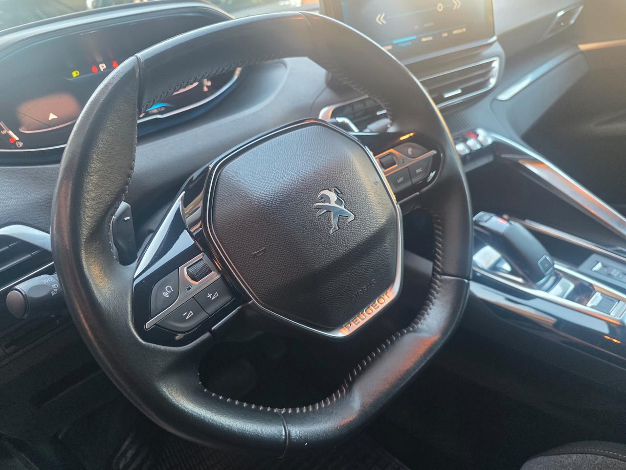 Peugeot 3008 BlueHDi 130 S&S EAT8 Active Pack 2021