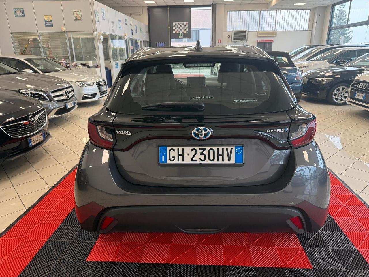 Toyota Yaris 1.5 Hybrid 5 porte Business