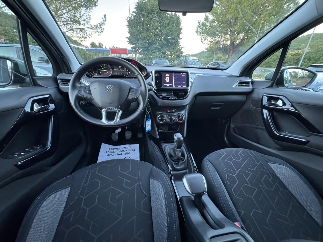 Peugeot 2008 BlueHDi 100 S&S Signature