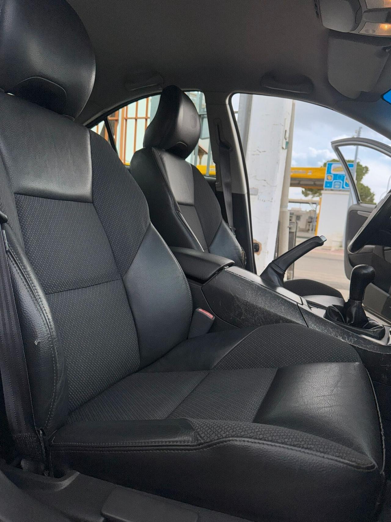 Volvo S60 2.4 D5 20V cat Summum