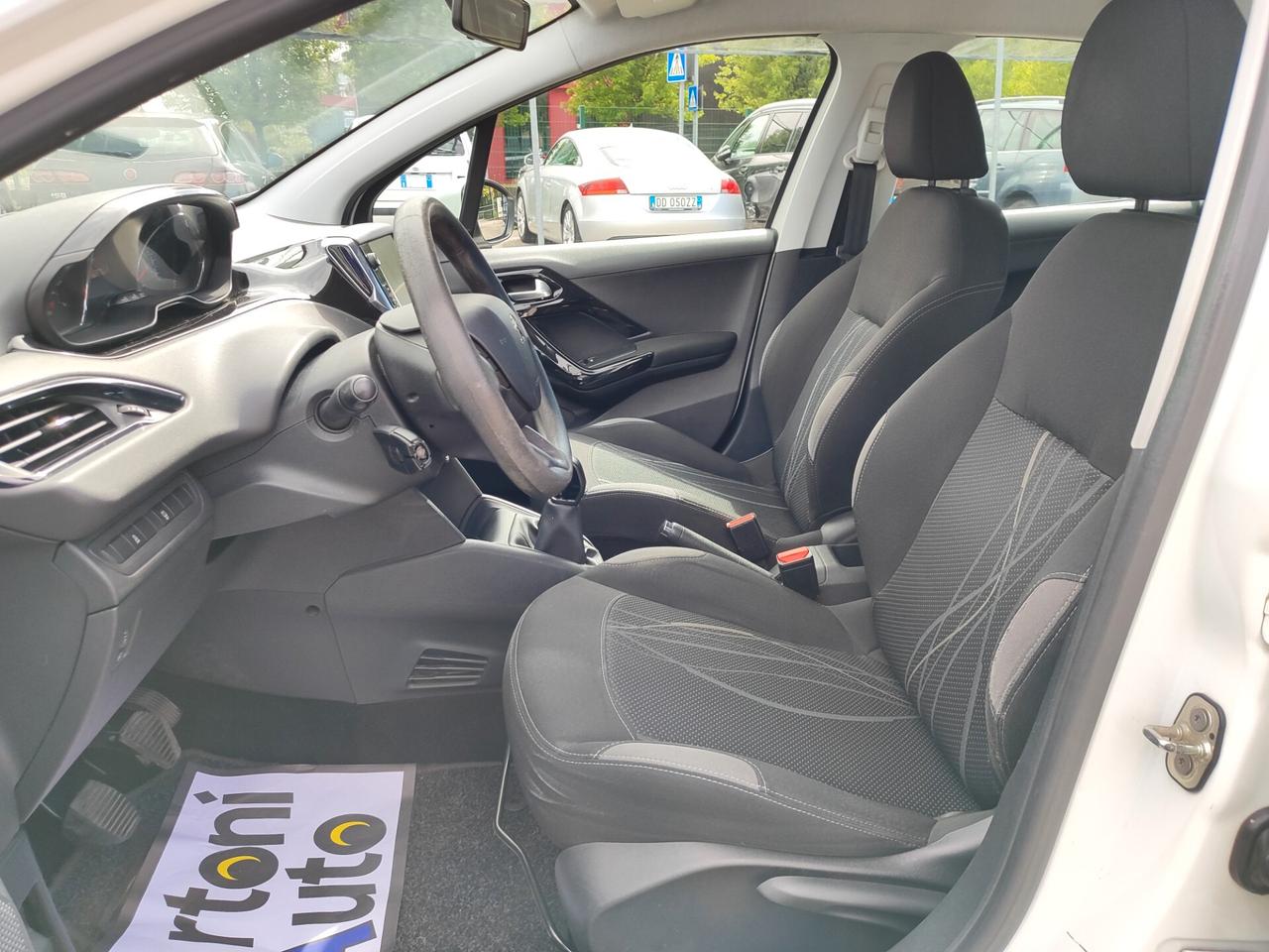 Peugeot 208 PureTech 82 5 porte Access