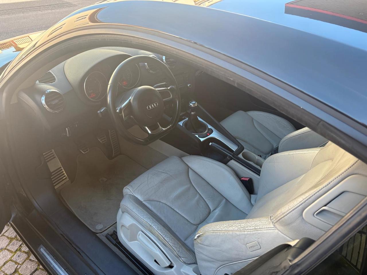 Audi TT Coupé 3.2 V6 quattro S tronic