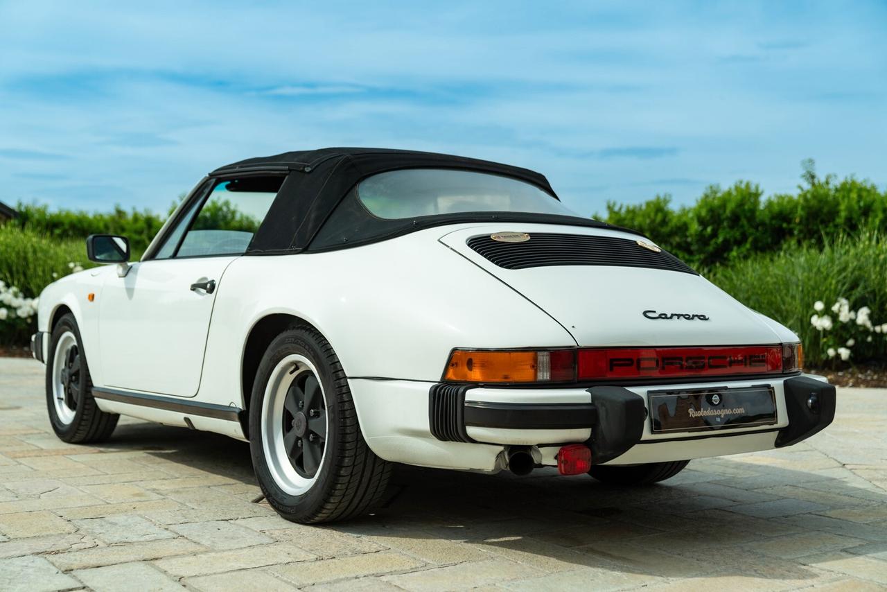 PORSCHE 911 CARRERA 3.2 - RDS01167