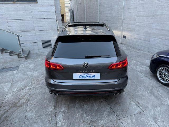 VOLKSWAGEN Touareg 3.0 V6 TDI 286 CV SCR R line tetto panoramico