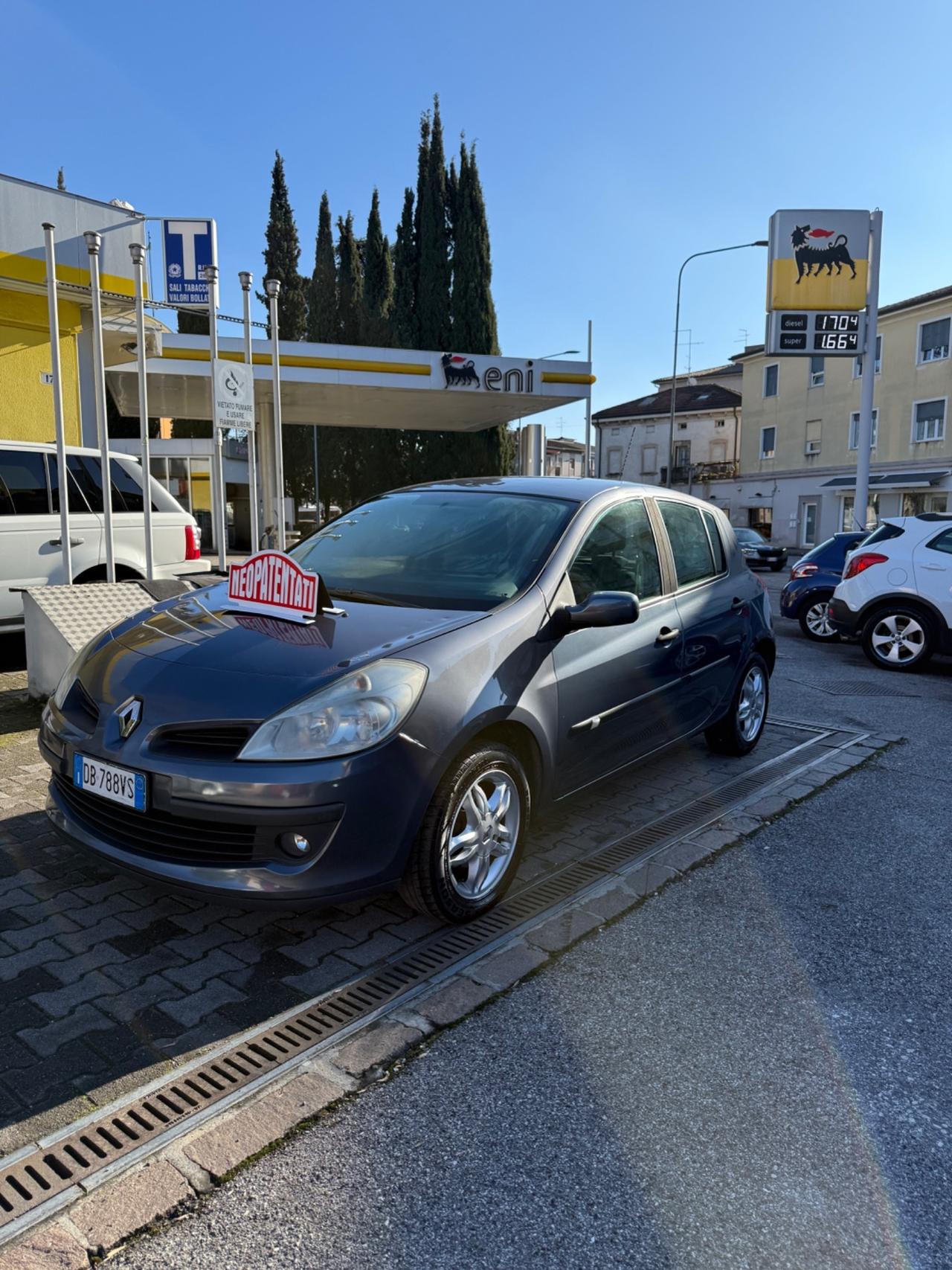 Renault Clio Storia 1.2 16V 5 porte