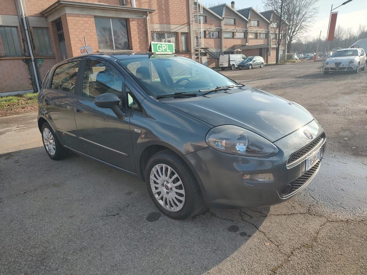 Fiat Punto 1.4 8V GPL EASYPOWER LOUNGE 57kw, OK NEOPATENTATI, GARANZIA L.12 MESI