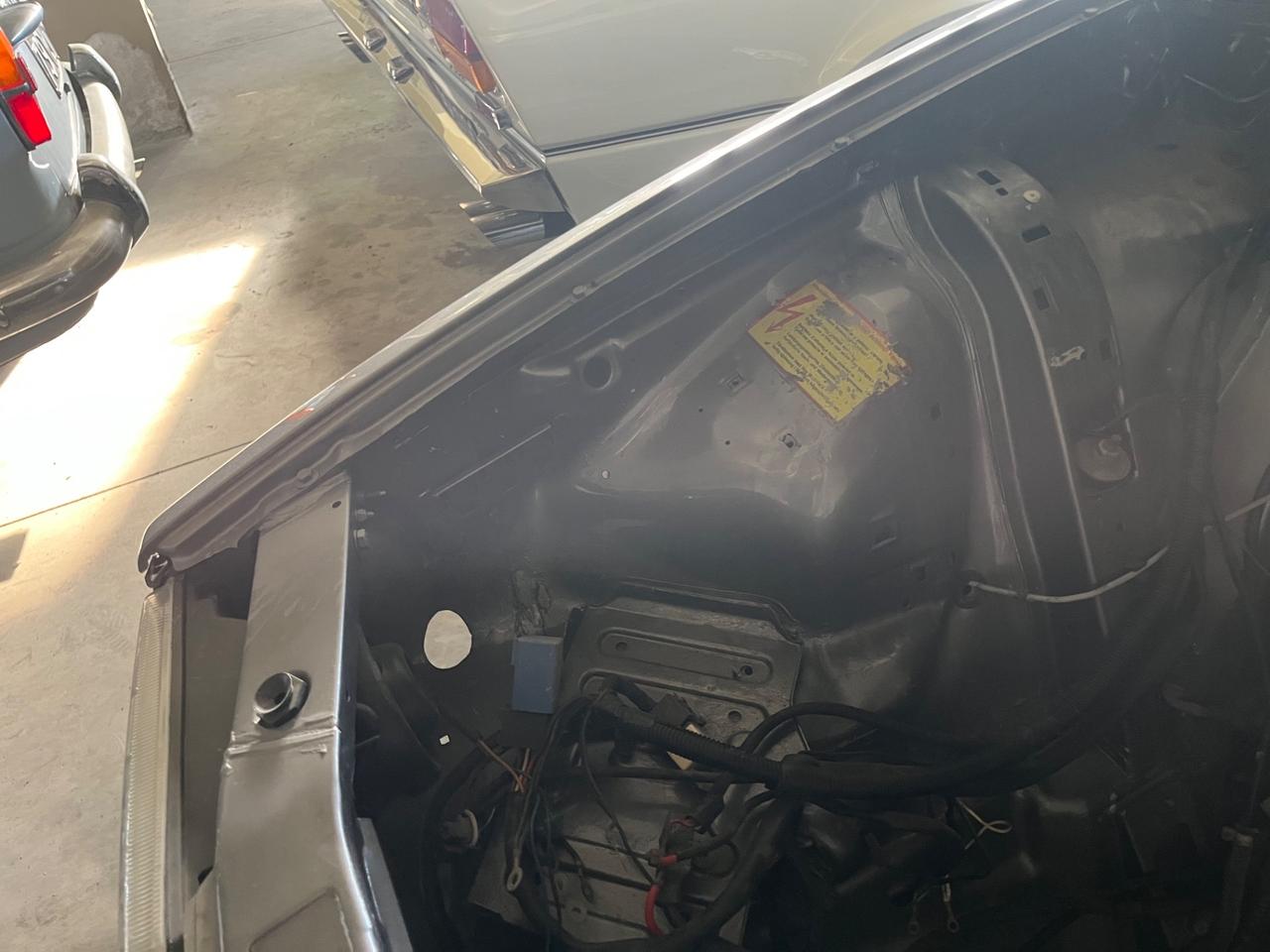 Alfa Romeo 75 Turbo SENZA MOTORE