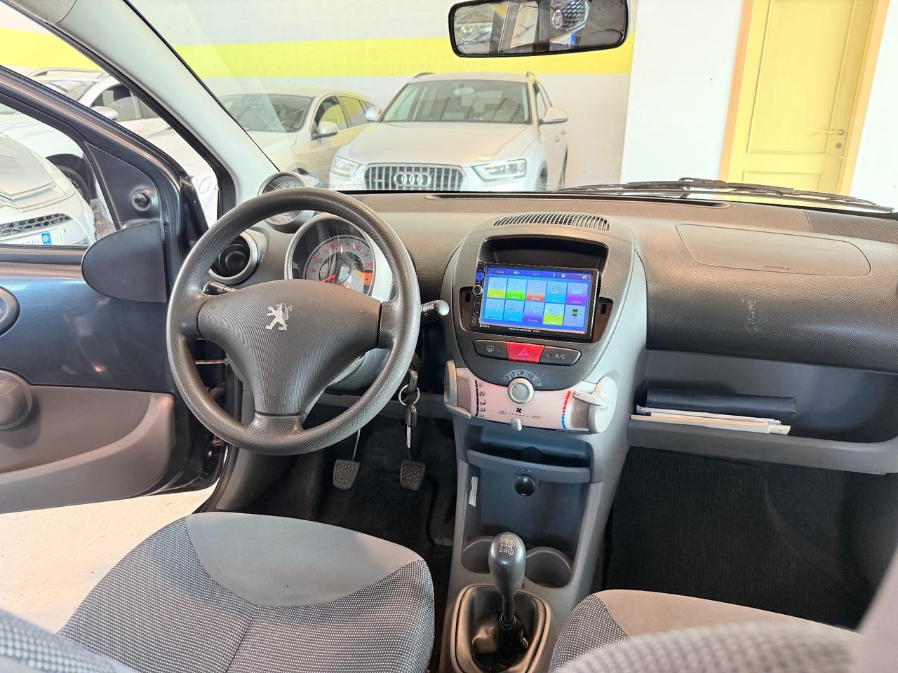 Peugeot 107 1.0 68CV 5p. Sweet Years neopatentati