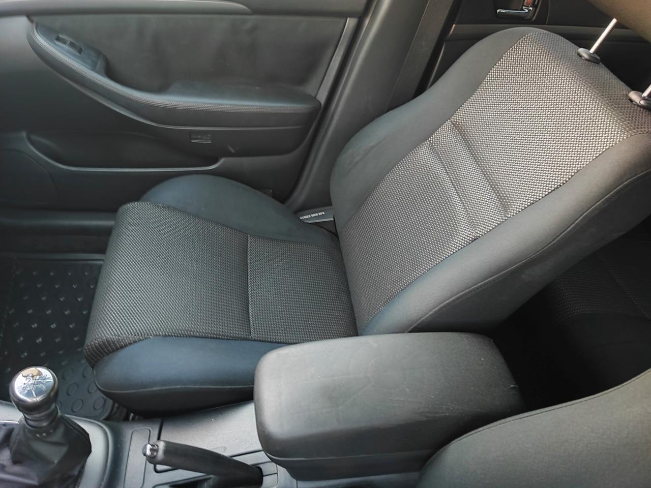 Toyota Avensis 2.0 D-4D 16V Station Wagon