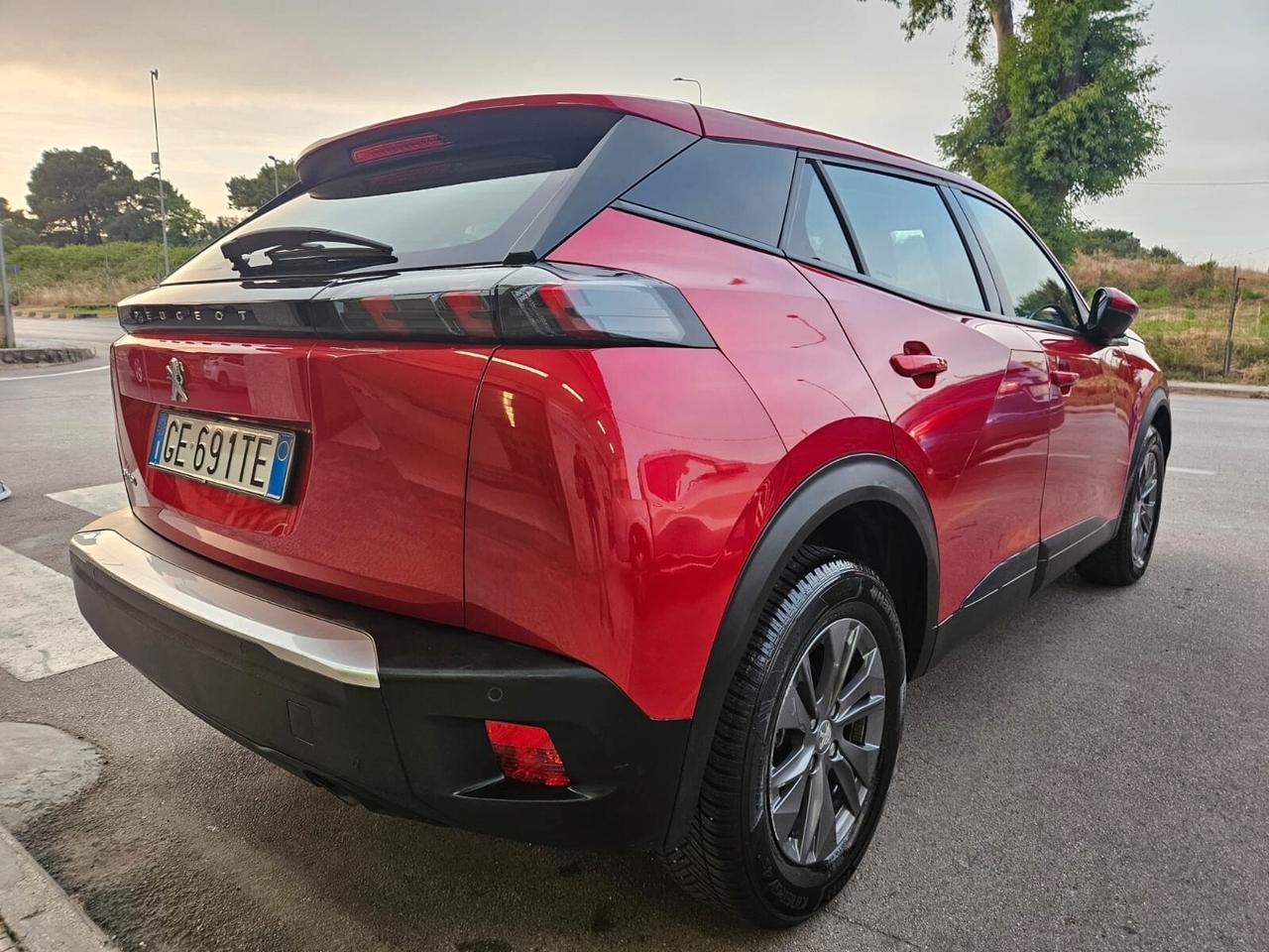 Peugeot 2008 1.2 Benzina MANUALE 2021