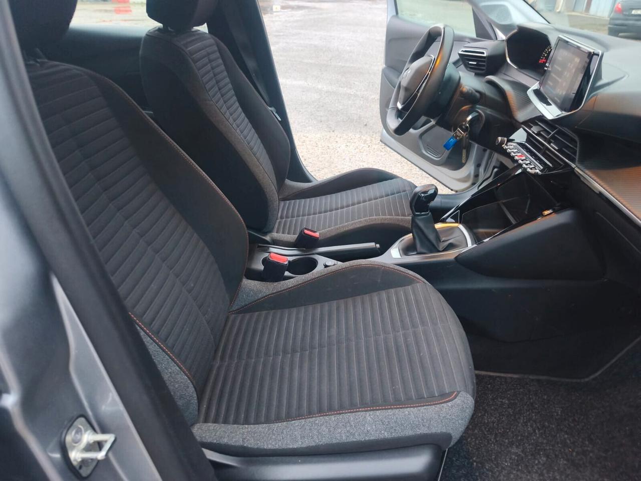 Peugeot 208 Allure Pack 2022---1.2 Benzina Neopatentati