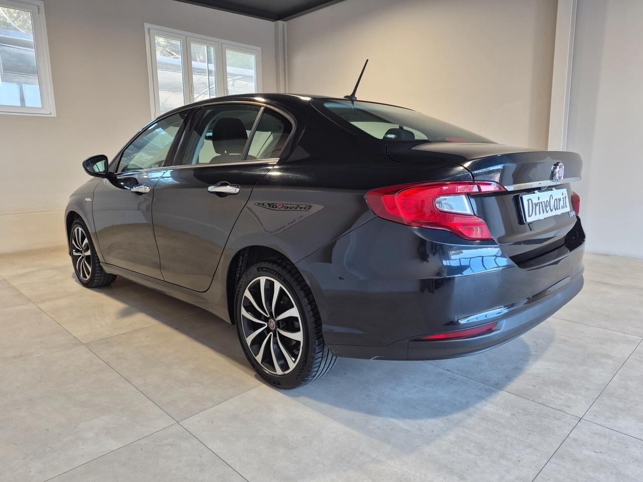 Fiat Tipo Tipo 4 porte II 2016 4p 1.6 mjt Lounge 120cv