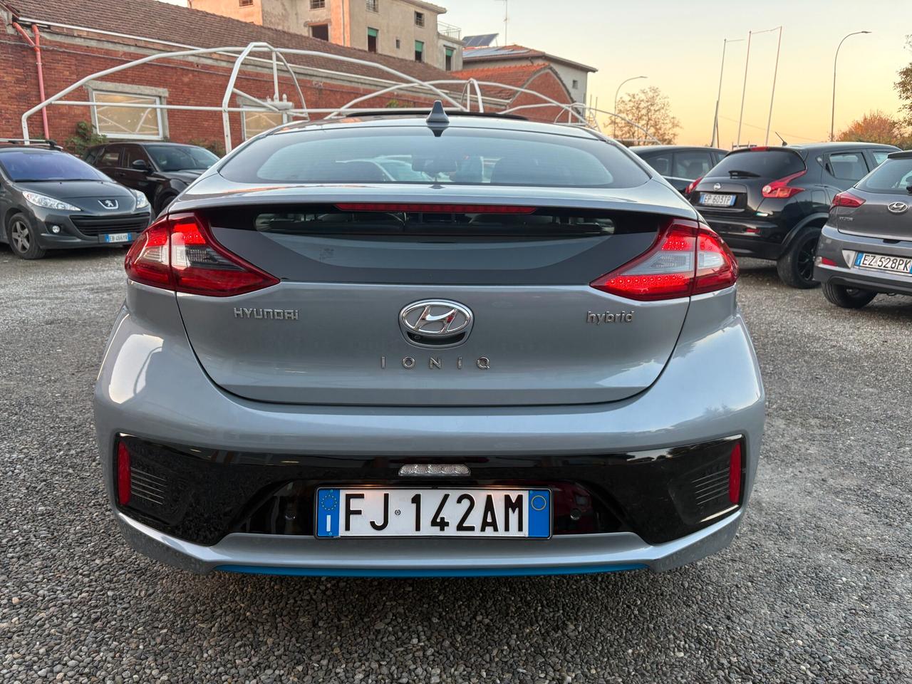 Hyundai Ioniq 1.6 Hybrid -Full