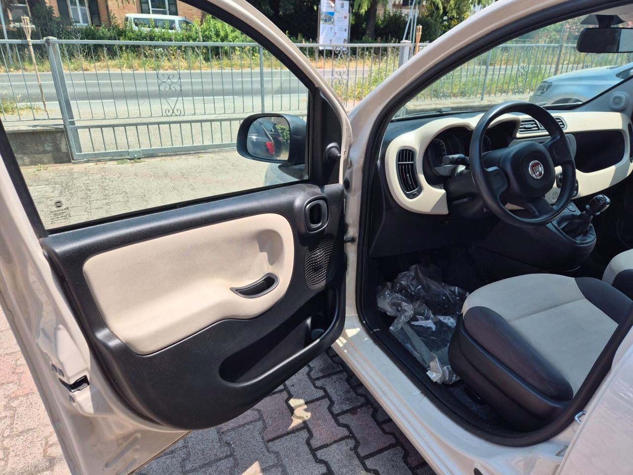 Fiat Panda 1.2 Benzina - Anno 2015 - OK NEOPATENTATI