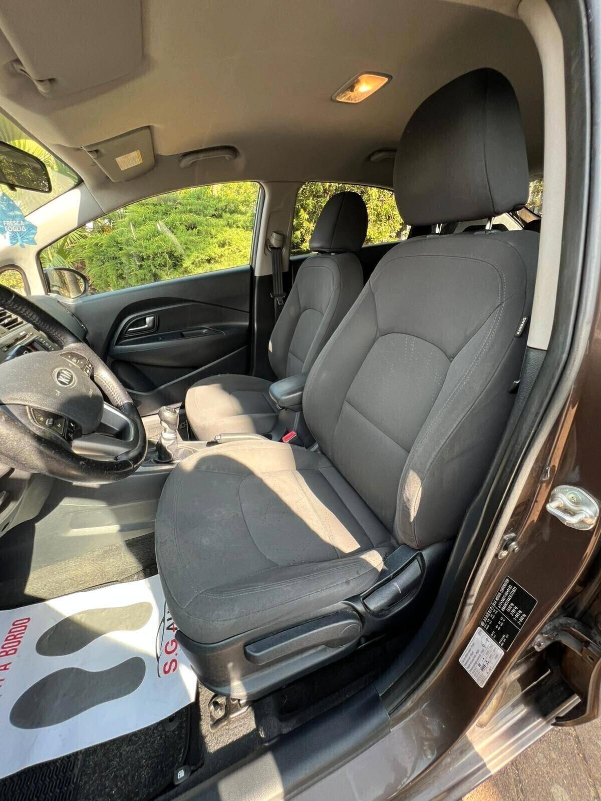 Kia Rio 1.4 CRDi 5p. Cool