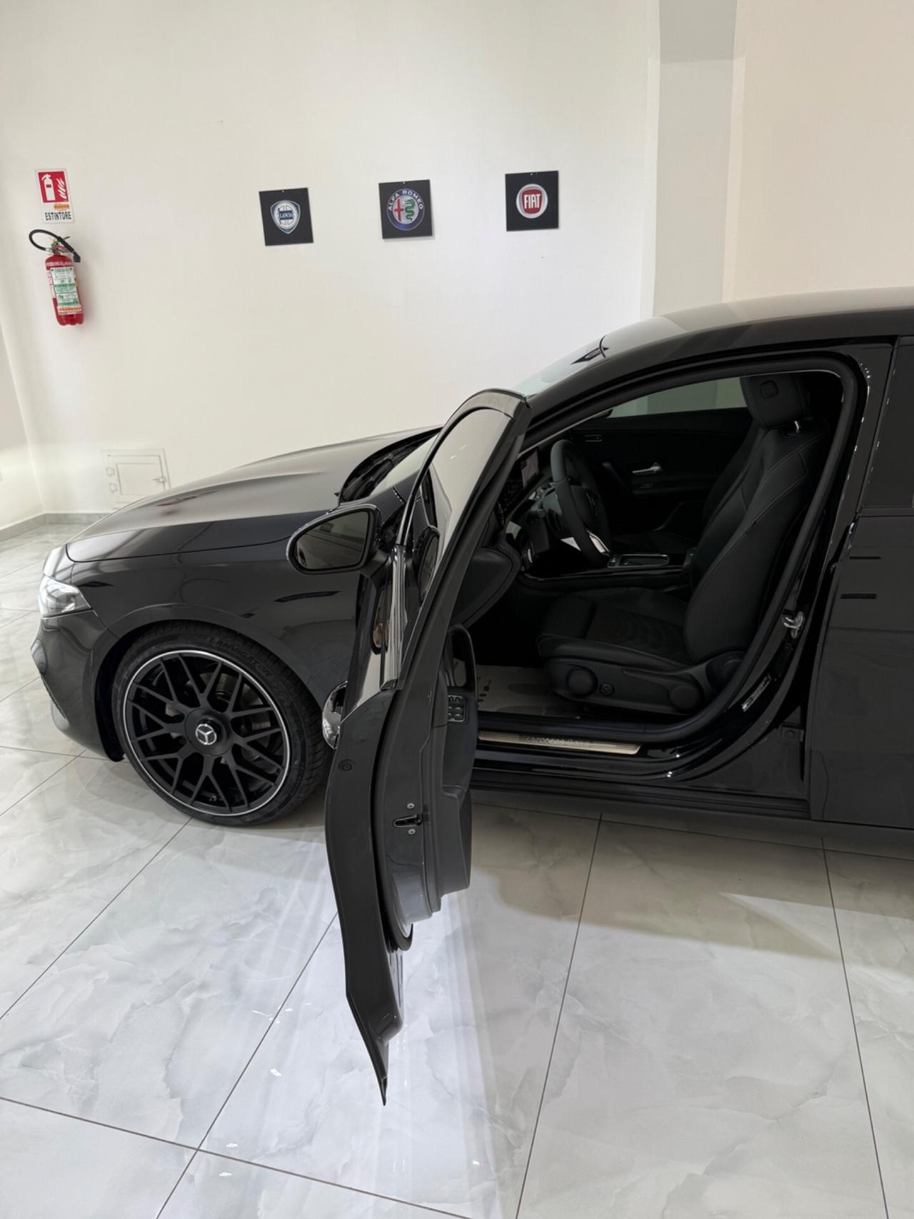 MERCEDES-BENZ A 180 D AUTOMATIC SPORT IVA ESPOSTA