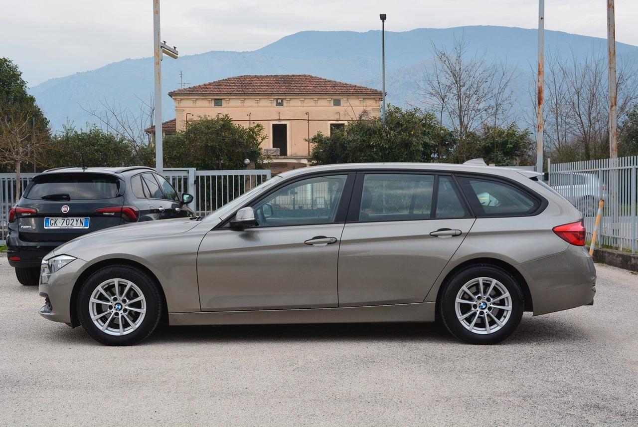Bmw 318 318d Touring Business Advantage aut.