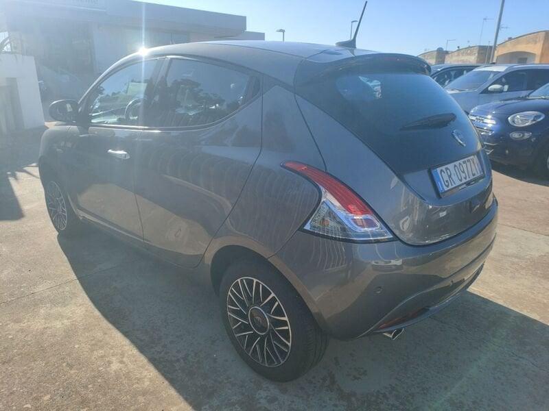 Lancia Ypsilon 3ª serie 1.0 FireFly 5 porte S&S Hybrid Platino