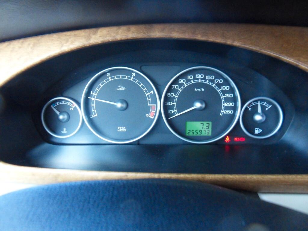 Jaguar X-Type 2.2D cat Classic