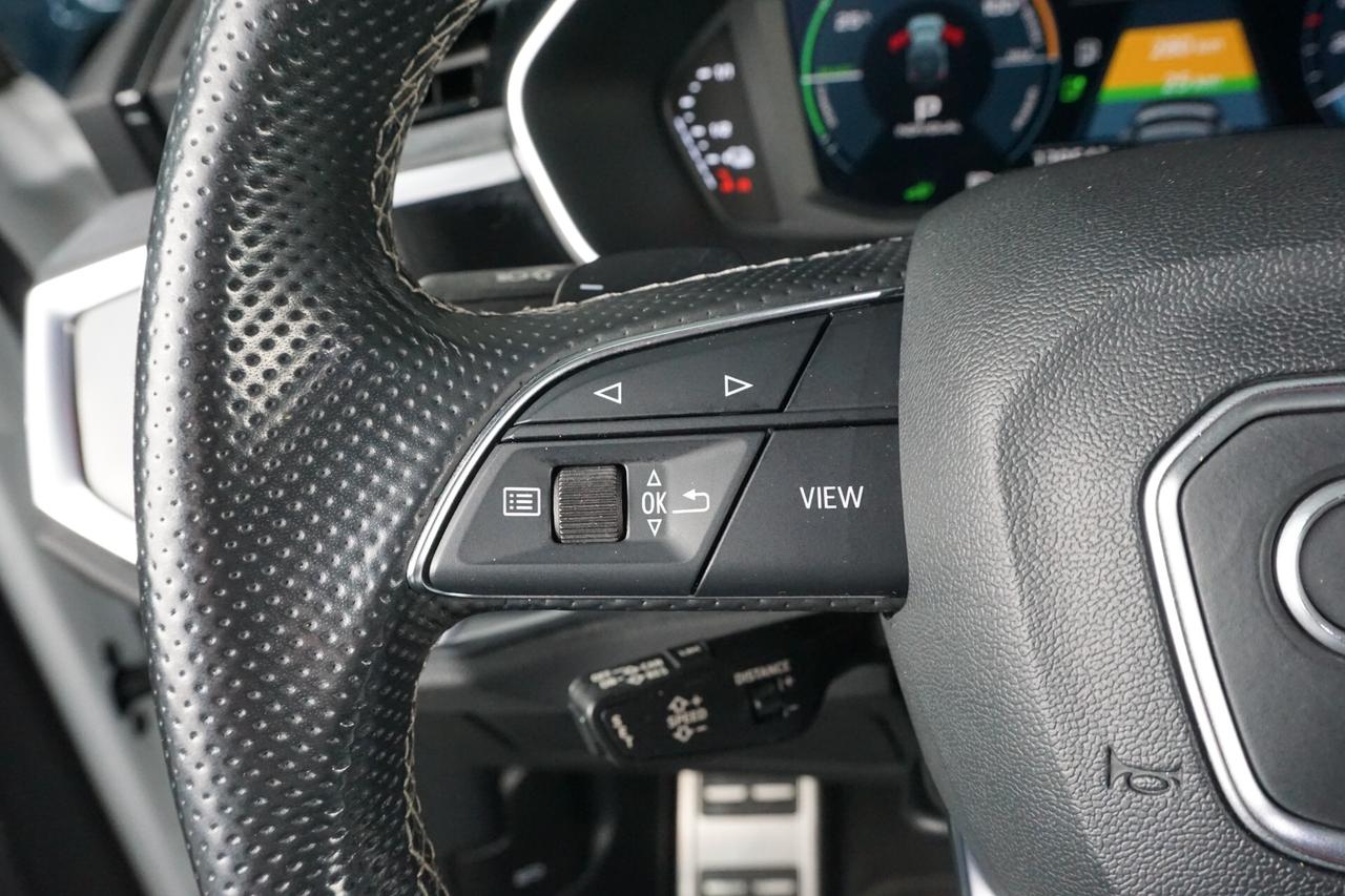 Audi Q3 SPB 45 TFSI E-Tron S tronic line Identity Black