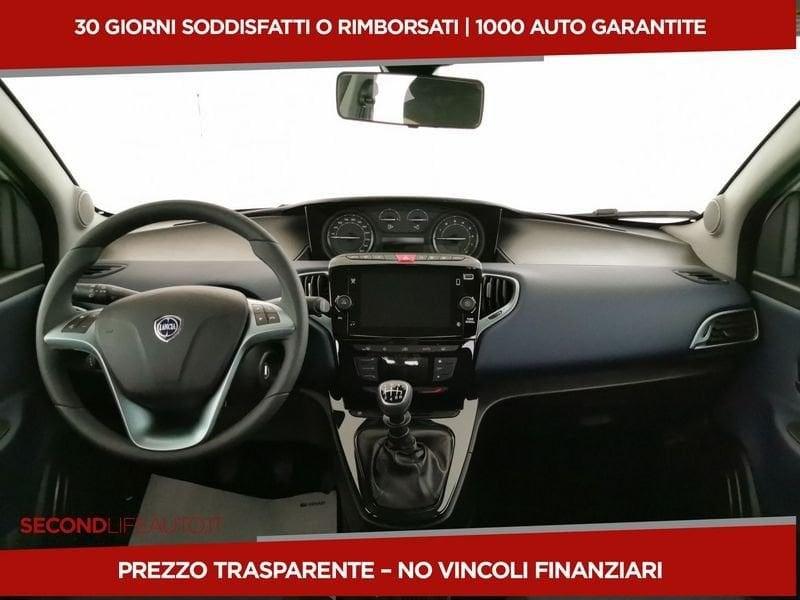 Lancia Ypsilon My24 1.0 Firefly 70 CvStart&Stop Hybrid Platino