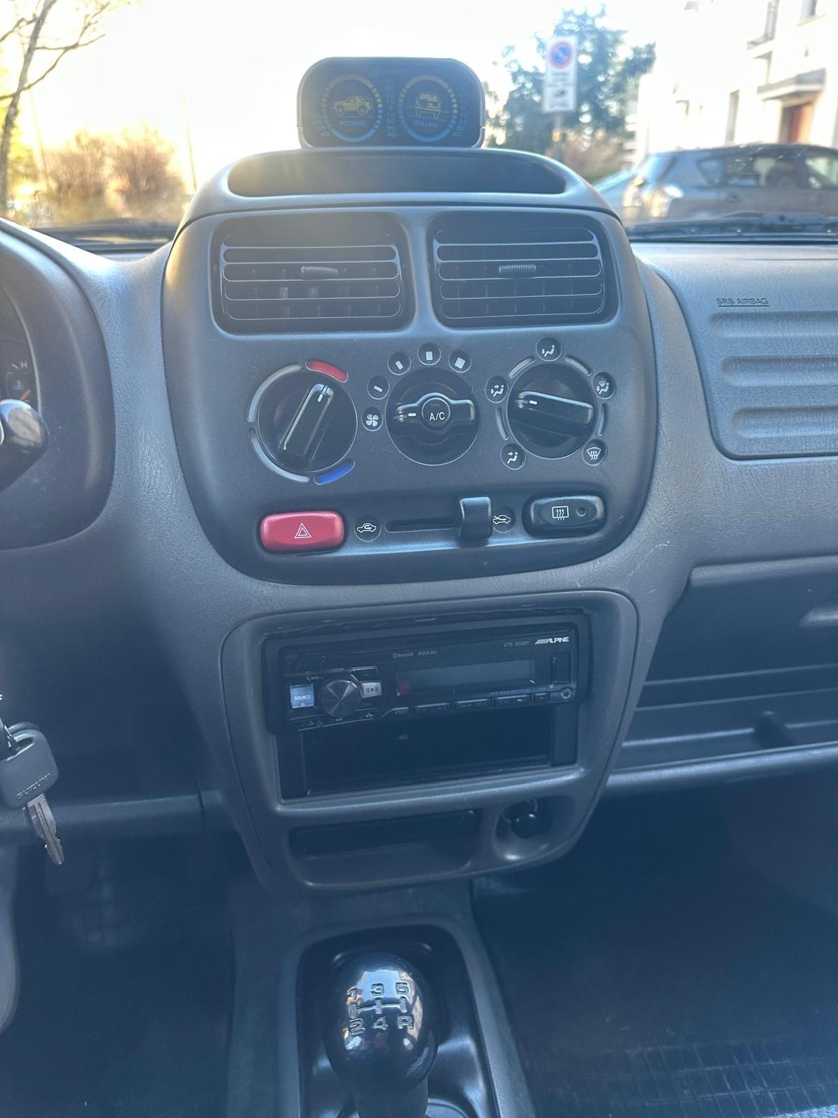 Suzuki Ignis 1.3i 16V cat 4WD GL SI NEOPATENTATI